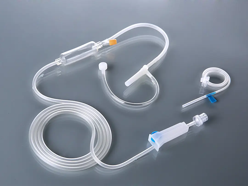 医用输液器